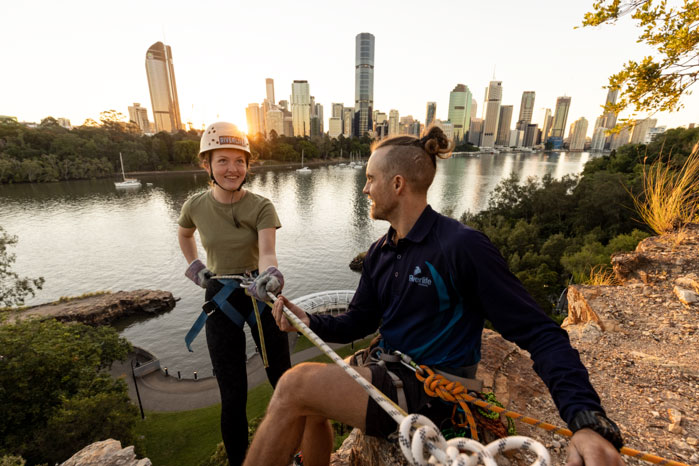 Assailing along the Brisbane River cliffs 